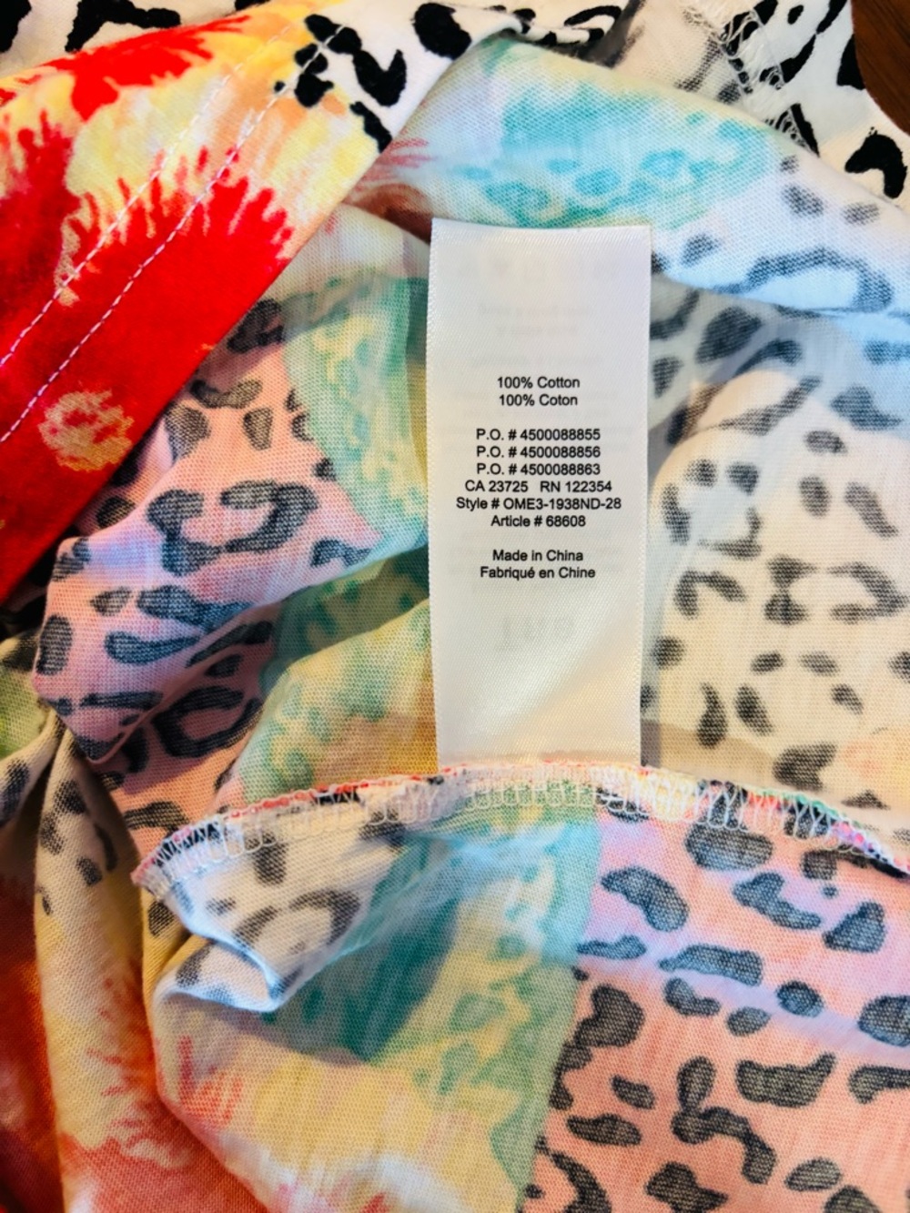 🌺 TNA Aritzia Floral & Leopard Print Tee – Size M 🌺 - Picture 5 of 8